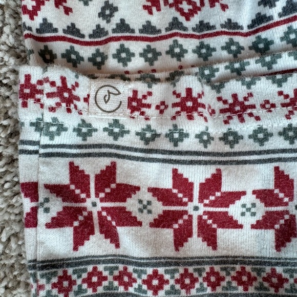 Carter's Little Planet Red & White Snowflake Pajama Set ChristmaSize 18 months - Picture 3 of 8